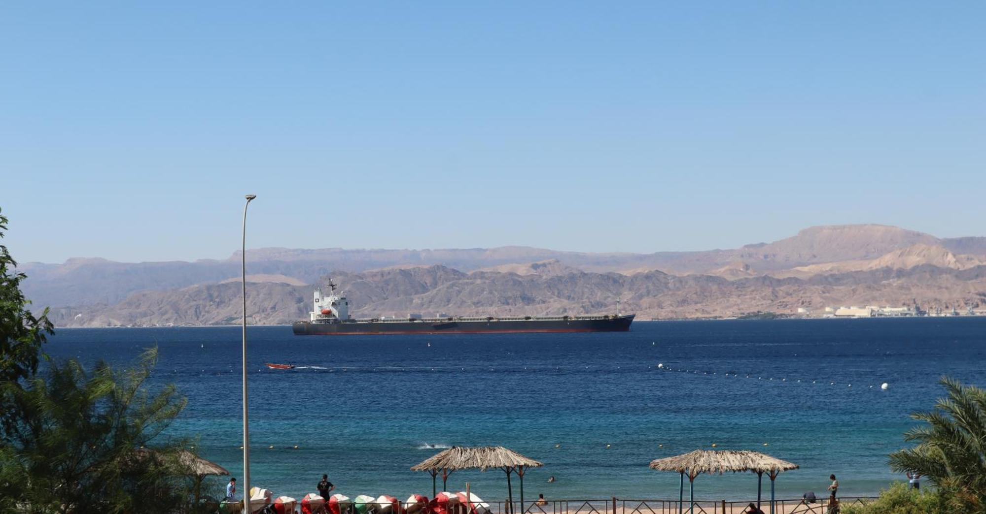 Extra Traveller Hostel Aqaba Exterior photo